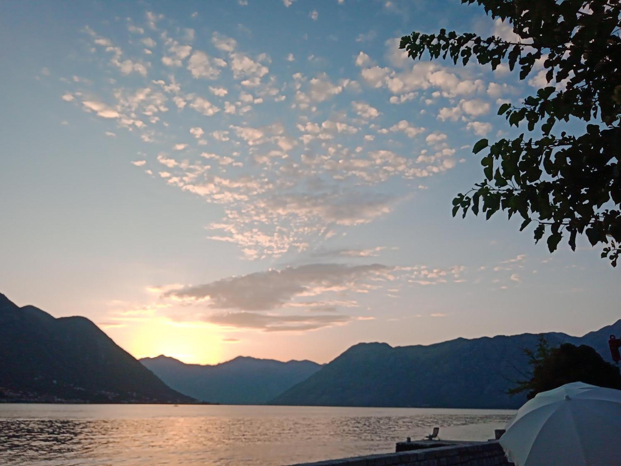 Appartement Regina Di Dobrota à Kotor Chambre photo