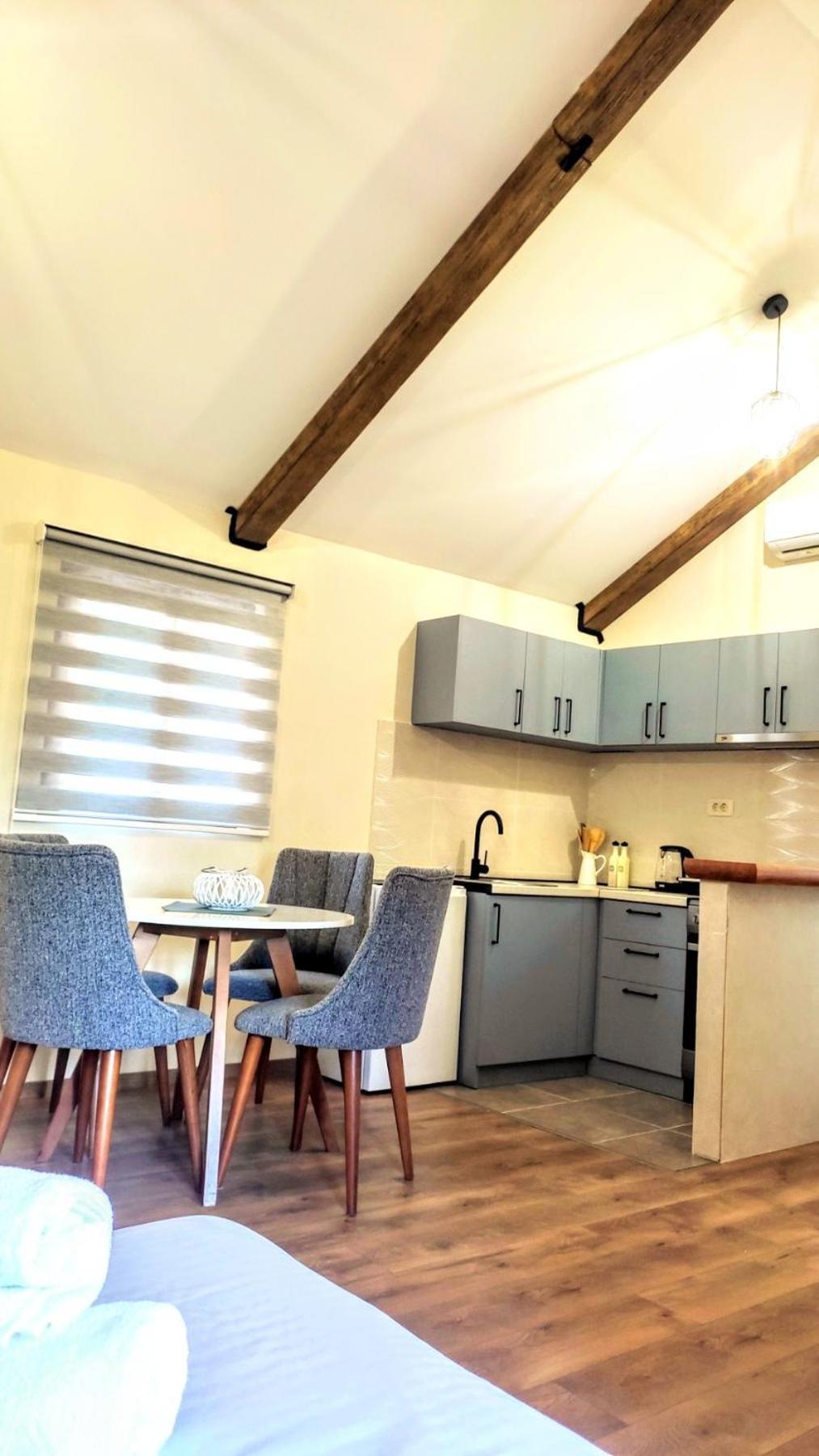 Appartement Regina Di Dobrota à Kotor Extérieur photo