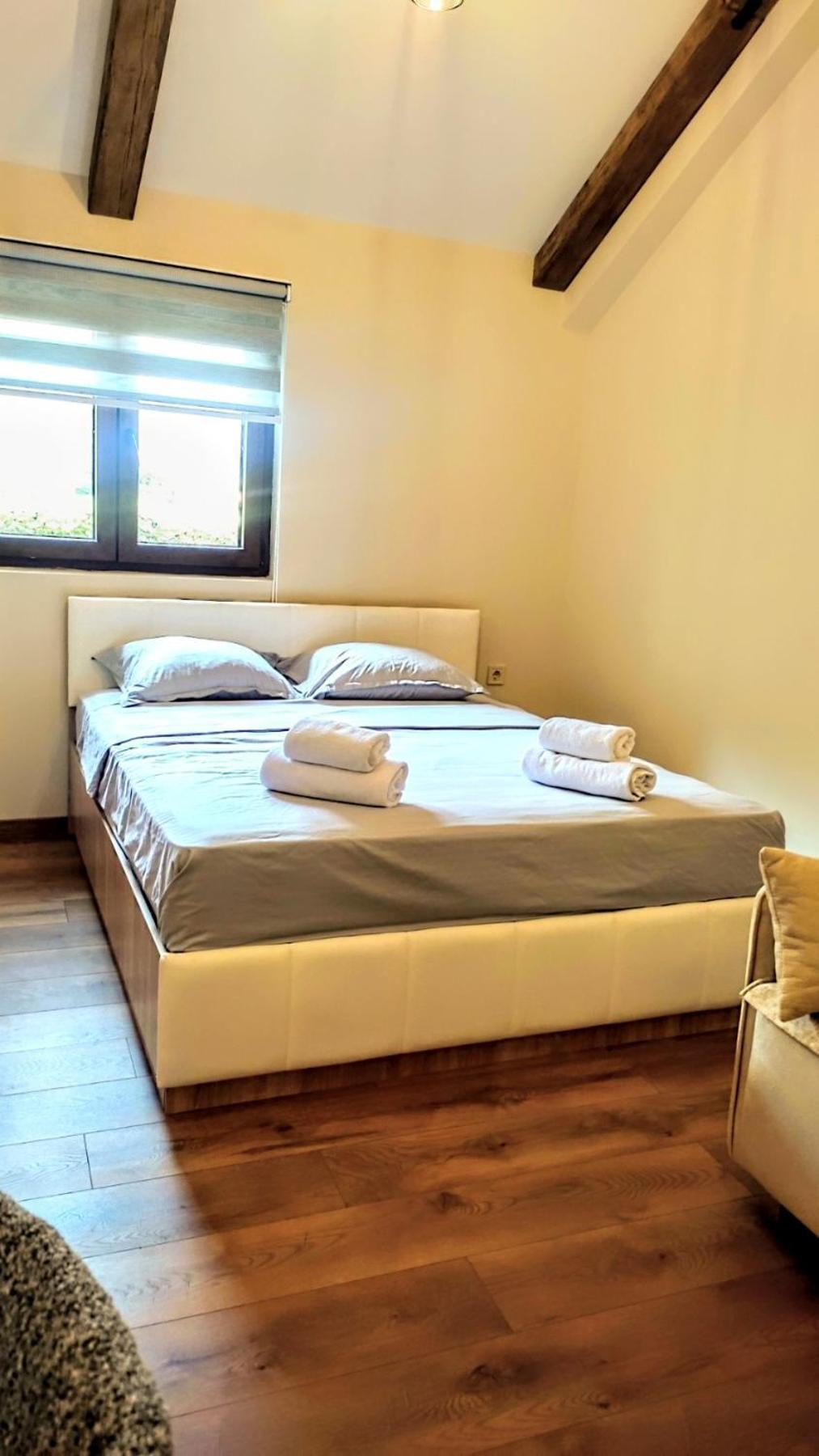 Appartement Regina Di Dobrota à Kotor Extérieur photo