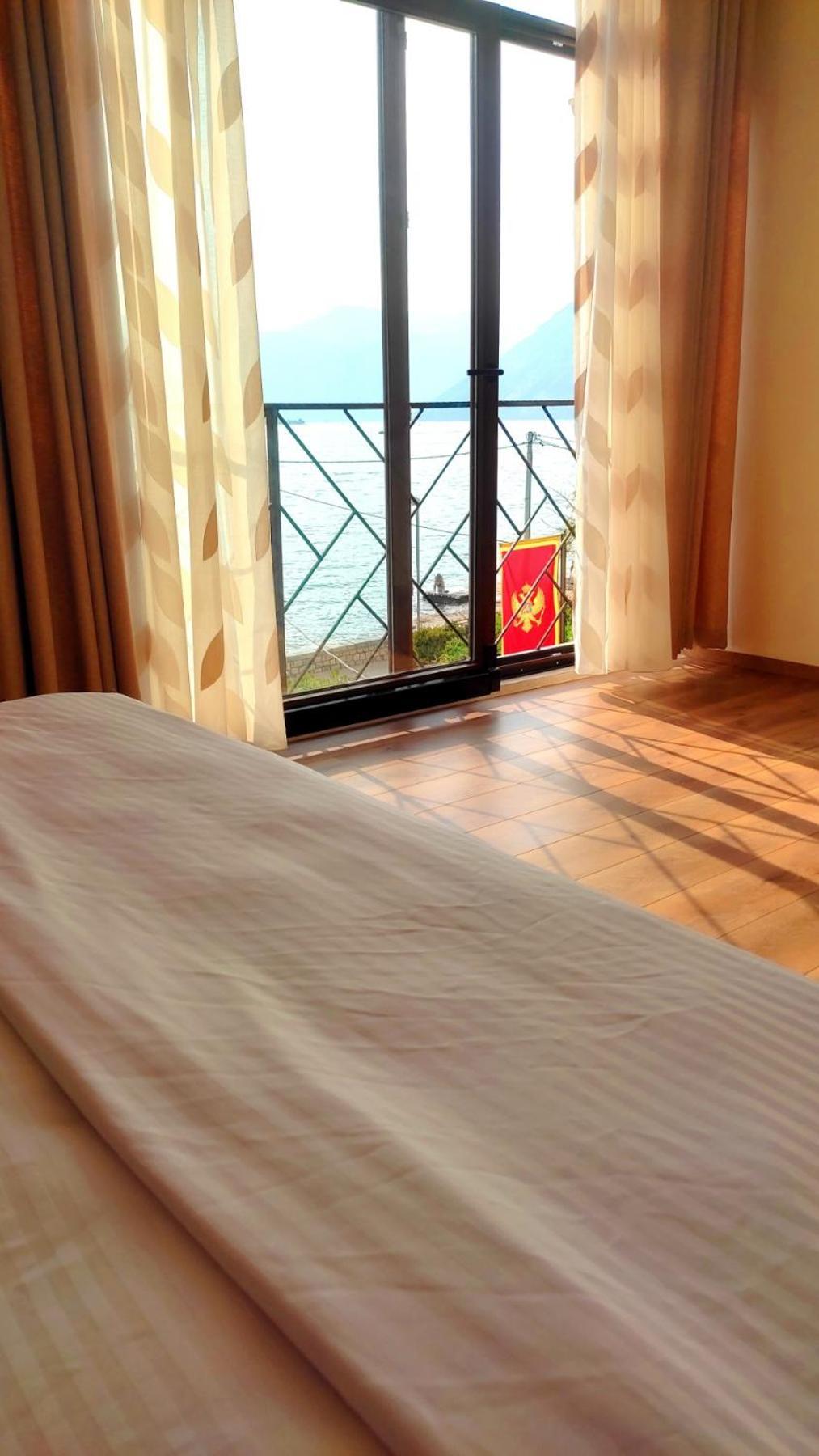 Appartement Regina Di Dobrota à Kotor Extérieur photo