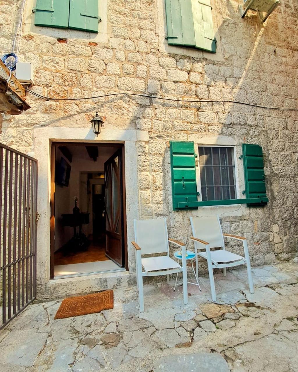 Appartement Regina Di Dobrota à Kotor Extérieur photo