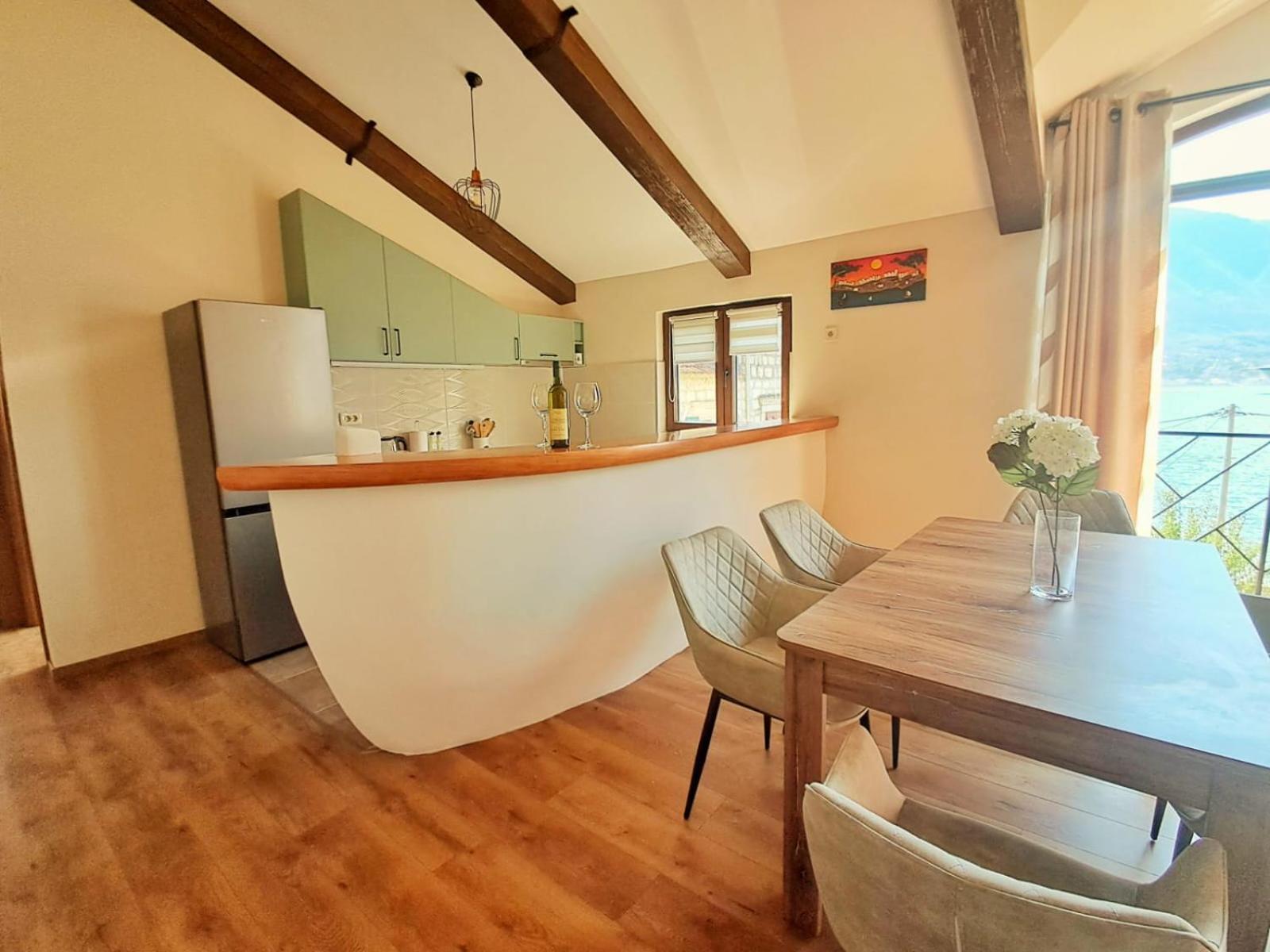 Appartement Regina Di Dobrota à Kotor Chambre photo
