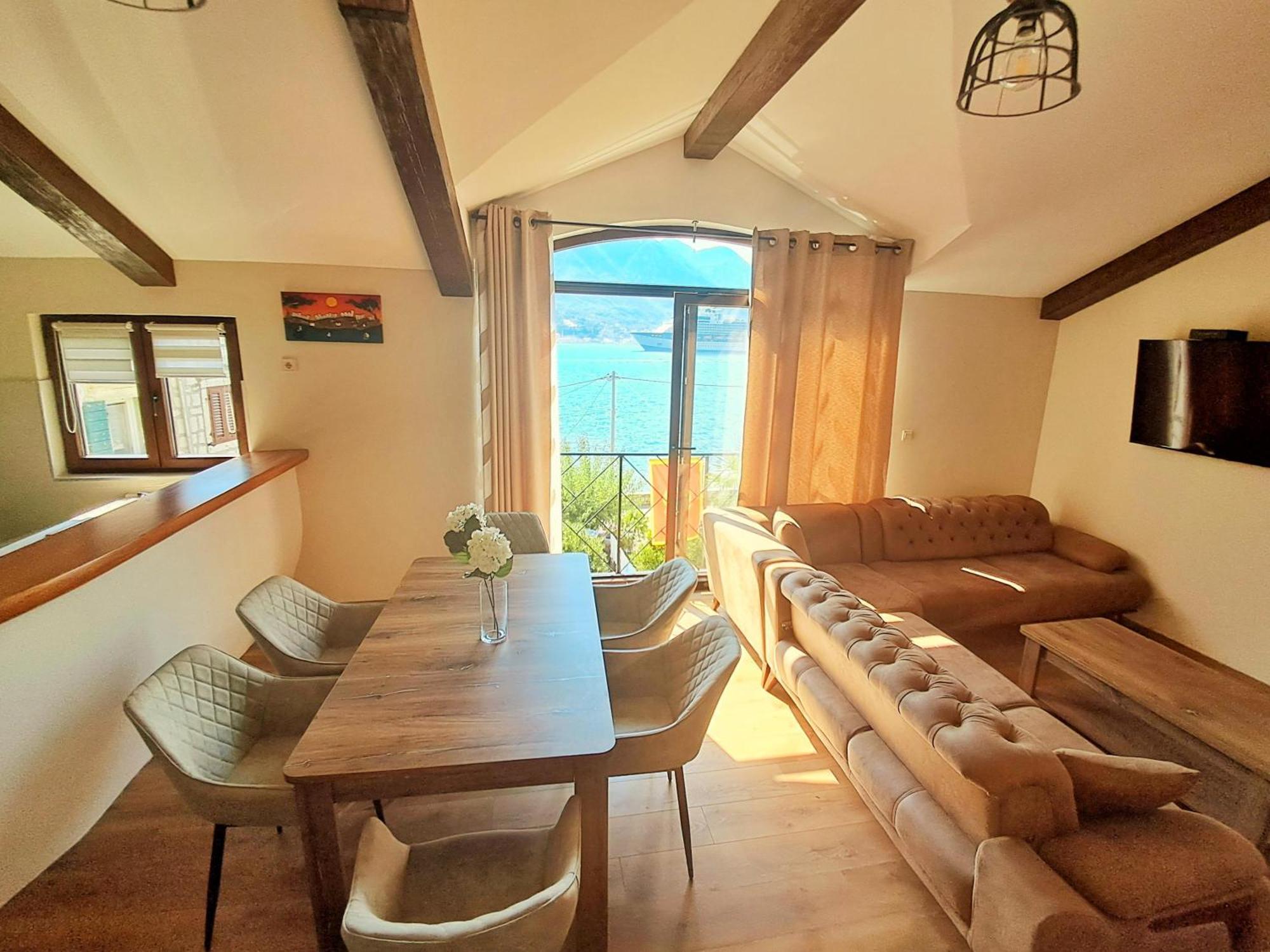 Appartement Regina Di Dobrota à Kotor Extérieur photo