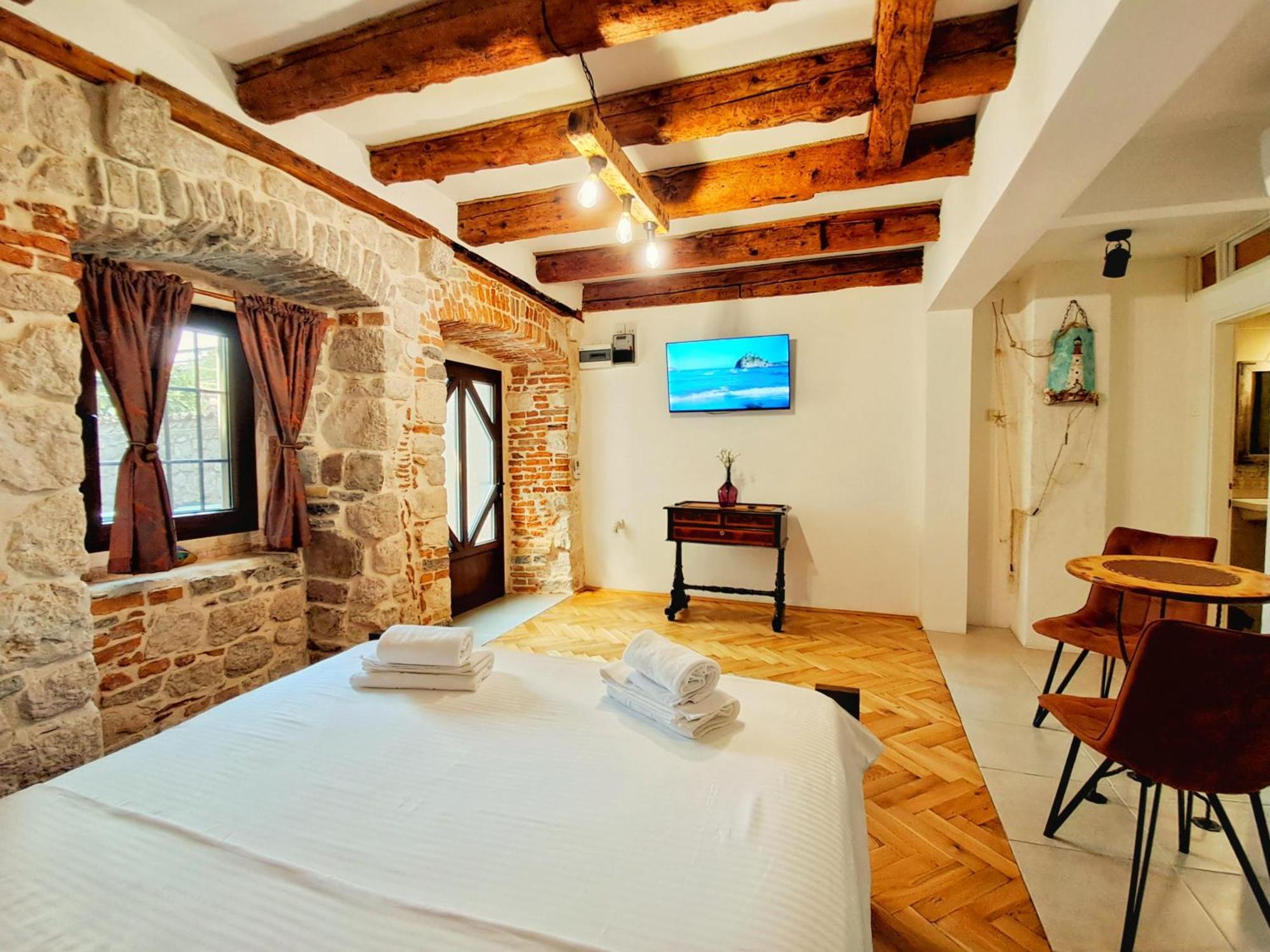 Appartement Regina Di Dobrota à Kotor Extérieur photo